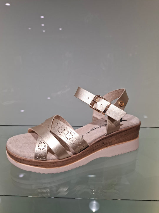 XTI 143851 Sandal - Gold
