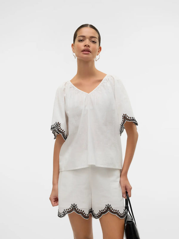 Vero Moda Diana 2/4 V-Neck Top - Snow White