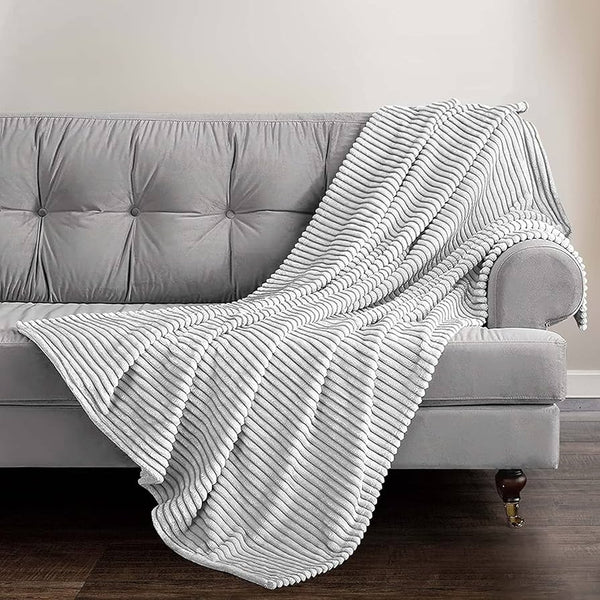 Night Zone Ribbed Chunky Blanket - Silver