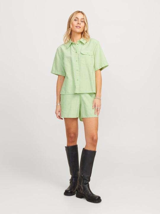JJXX Siva Oxford Mid Waist Pocket Shorts - Parrot Green / Blanc