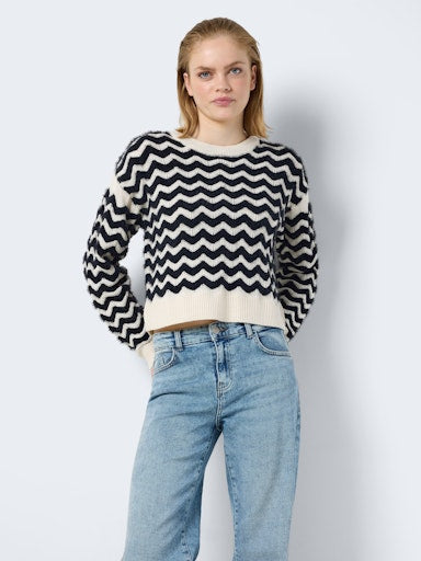 Noisy May Zuzi Long Sleeve O-Neck Knit - Eggnog Stripes/Black