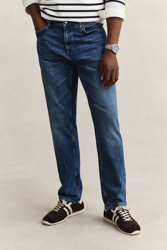 Gant Regular Fit Jeans - Mid Blue Broken In